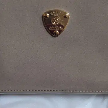 ATAO 베이지 숄더백