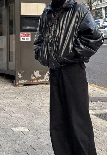 블랙 다운 자켓