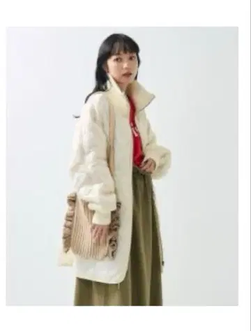 [ 프릭스스토어 ] 새상품급 하이넥 리브 퀼팅 코트