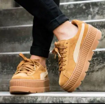 푸마 펜티 카멜 통굽 스웨이드 스니커즈 23cm