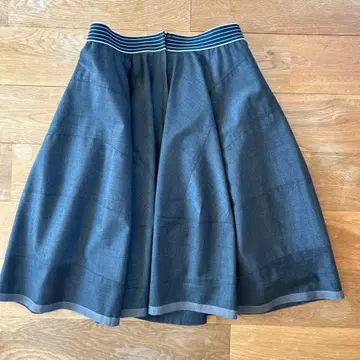 새상품급 irise 이리제 플레어 스커트