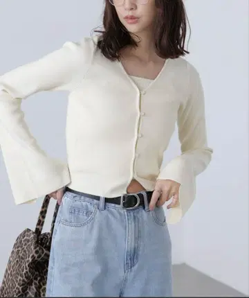 FREE'S MART 캐미 레이어드 니트 가디건 아이보리 화이트