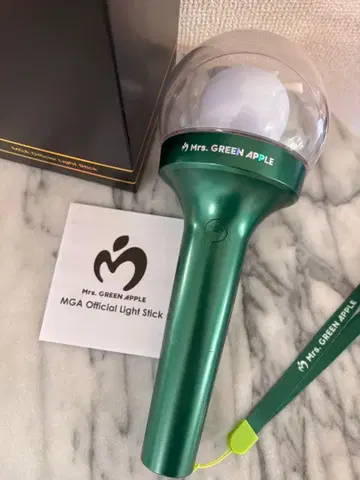 Mrs. GREENAPPLE MGA 공식 라이트 스틱