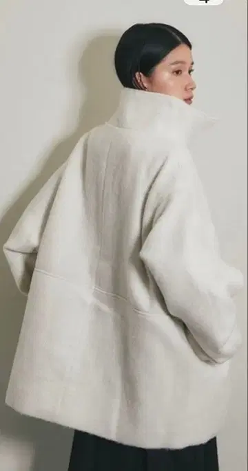 샤기 스탠드 카라 코트