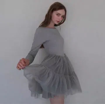 새상품 Treat urself 도킹 튤 원피스 그레이