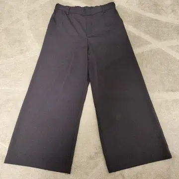 a.v.v 워셔블/이지케어 새틴 스트레치 와이드 크롭 팬츠 블랙