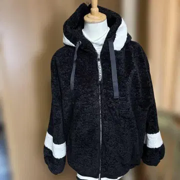 [ 새상품급 ] RASVOA 후드 부착 보아 자켓