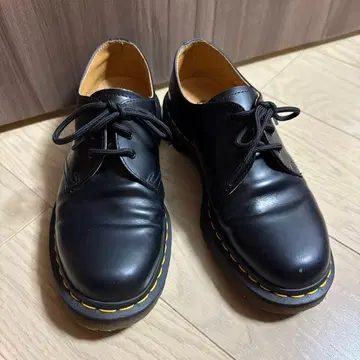 닥터마틴 3홀 신발 UK6