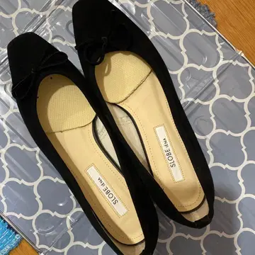 slobeIENA 로우힐 펌프스 블랙