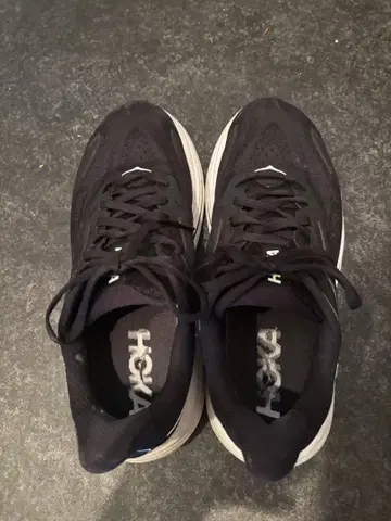 호카 클리프톤 10 와이드