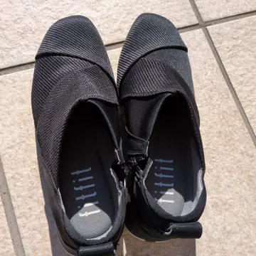 fitfit 블랙 핸즈프리 크로스 인스텝 스니커즈 24.5cm