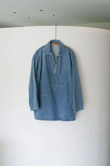 AURALEE 데님 하프 지퍼 셔츠