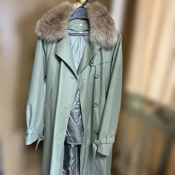 [ 미사용 ] 퍼 포함 트렌치코트 L 사이즈