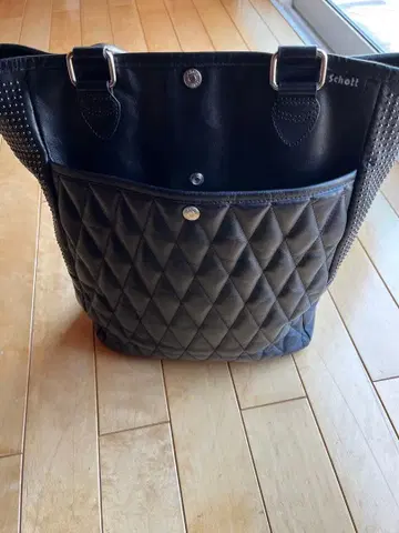 Schott 퀼팅 토트백 블랙