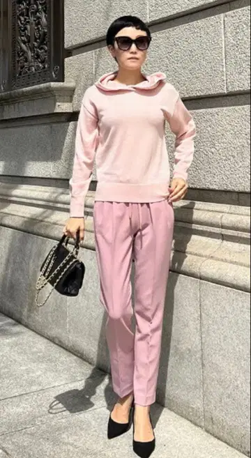 핑크 후드 부착 니트 긴팔 상의