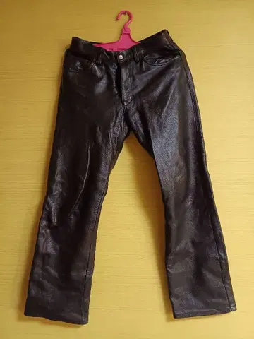 젬블 블랙 가죽 바지