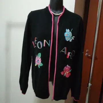 레오나르 가디건 지퍼 개폐