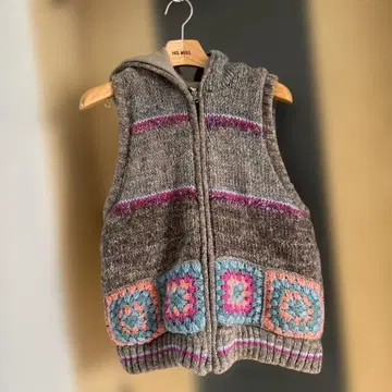 티티카카 후드 부착 니트 베스트 M 사이즈