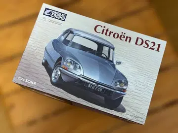 레어 절판 새상품 에브로 1/24 시트로엥 DS21
