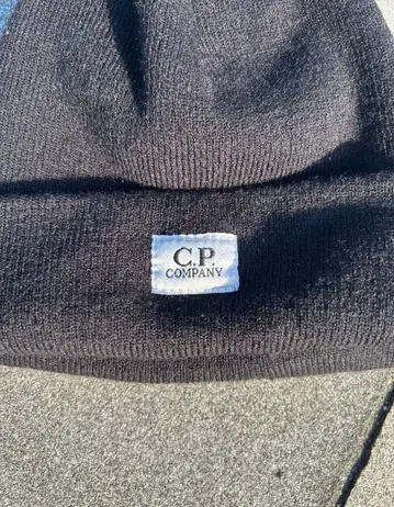 C.P. COMPANY 고글 니트 모자 블랙