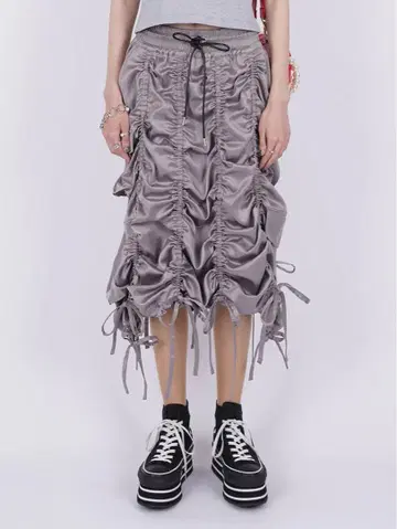PAMEOROSE 그레이 새틴 롱 스커트 드로우 스트링