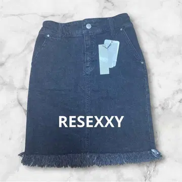 새상품 택 포함 RESEXXY 리젝시 다크 데님 프린지 미니 스커트