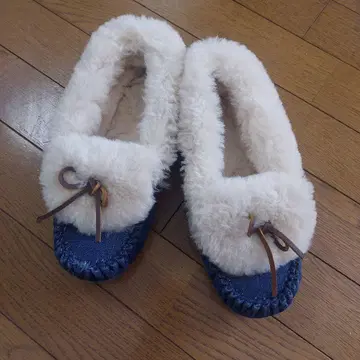 EMU 데님 복슬복슬 퍼 모카신