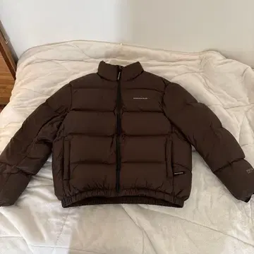 thisisneverthat 올리브 다운 자켓