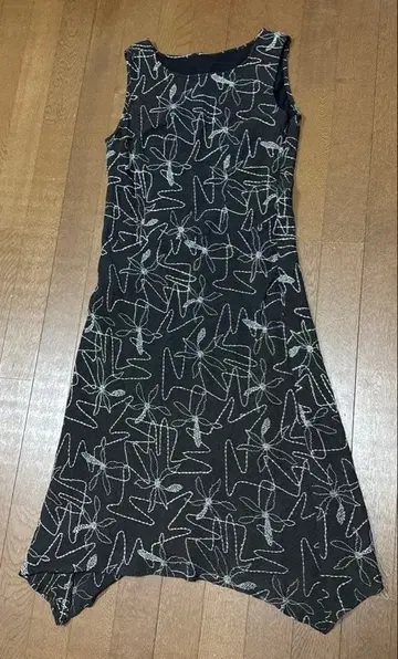 새상품급 뱅메일 롱 원피스 자수 일본제 슬림