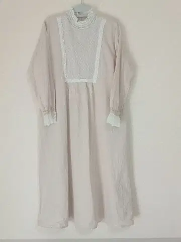 Samansa Mos2 도트 튤 스퀘어 부착 원피스 베이지