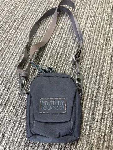 미스터리 랜치 숄더백 그레이