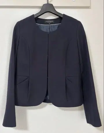 새상품급 LAUTRE AMONT BLACK 셋업 노카라 자켓