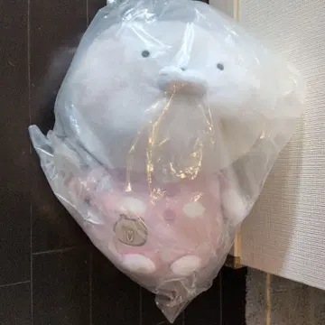 귀여운 화이트 봉제 인형