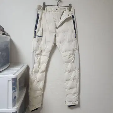 MARKANDLONA 화이트 퀼팅 팬츠
