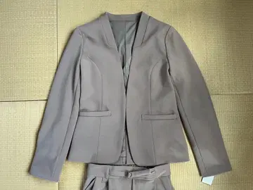 셋업 수트 노카라 자켓 테이퍼드 팬츠