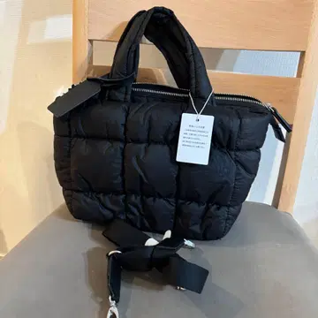 ear PAPILLONNER 이아 파피요네 복슬복슬 블록 토트백