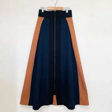 A+TOKYO 에이플러스도쿄 집업 플레어 스커트 브라운