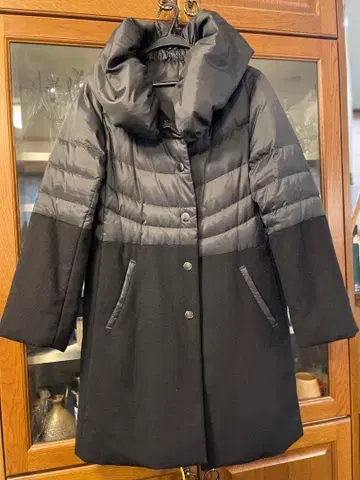 다운 자켓 절개 도킹