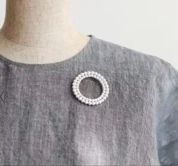 트리플 오 브로치