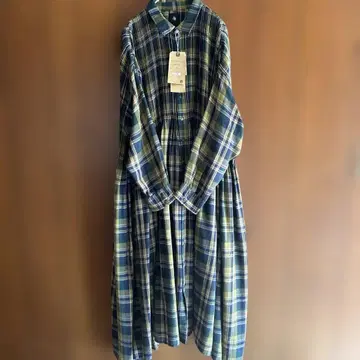 택 포함 메종드소일 핀턱 체크 무늬 원피스 사이즈 2