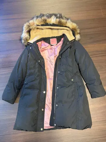 케이트 스페이드 블랙 다운 자켓 퍼 포함