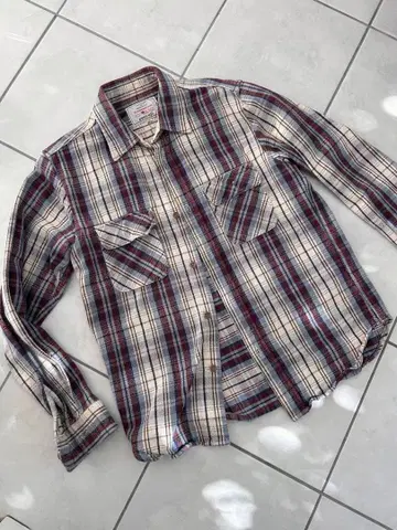 새상품급 AVIREX USA 체크 무늬 긴팔 셔츠 M