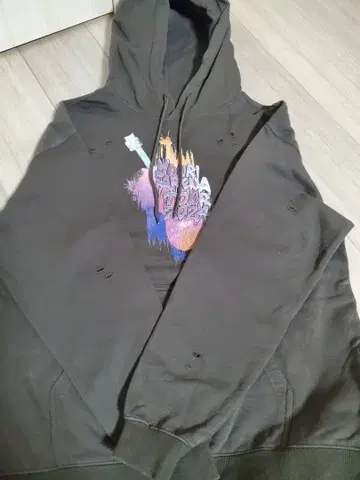 유리 ARENA TOUR 2024 데미지 후드티