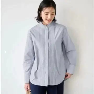 [새상품] 그린 라벨 릴랙싱 프릴 넥 핀턱 스트라이프 셔츠