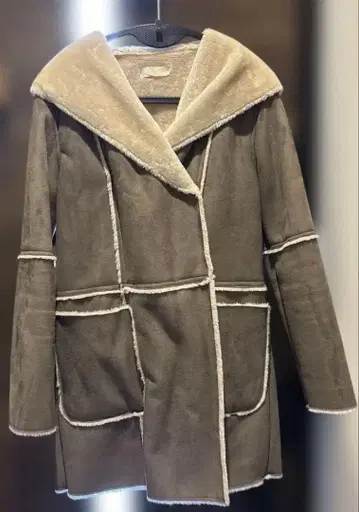 [ 새상품급 ] 페이크 무스탕 코트 그레이