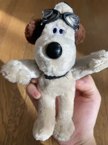 라운드 도그 봉제 인형 고글 포함