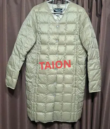 새상품급 TION 타이온 롱 다운 자켓 L 베이지 계열
