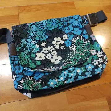 Bohemians CANVAS 7 숄더백