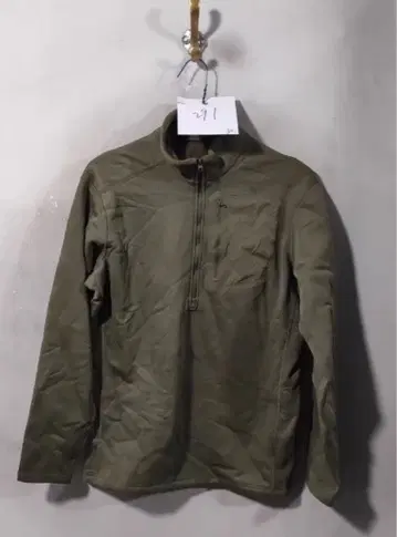 하프 지퍼 상의 카키 / 하이넥