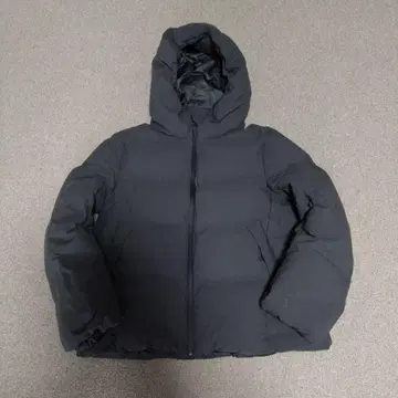 유니클로 심리스 다운 파카 다운 자켓